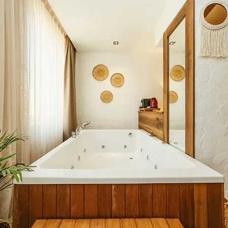 Hotel Der Lara 3*
