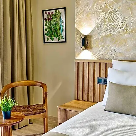 Der Lara Hotel