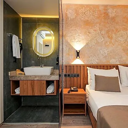 Der Lara Hotel 3*