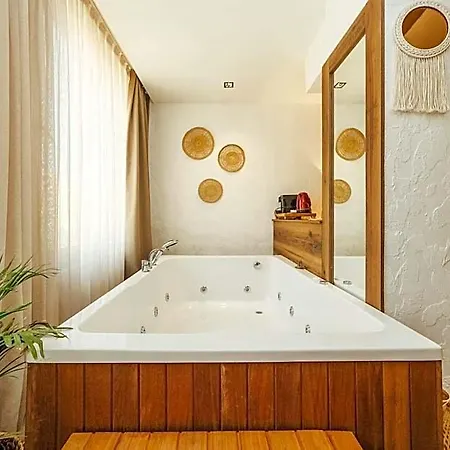 Der Lara Hotel 3*
